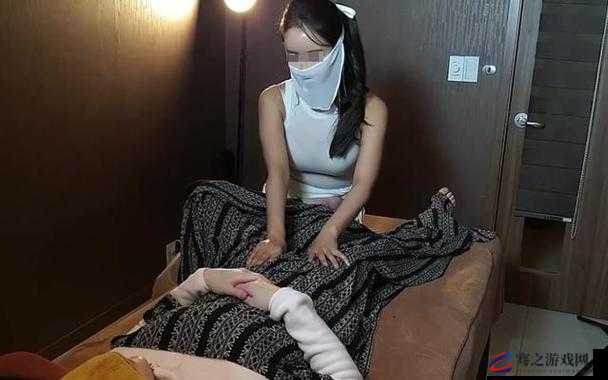 按摩师舌头入侵女顾客，私密部位被深入探索